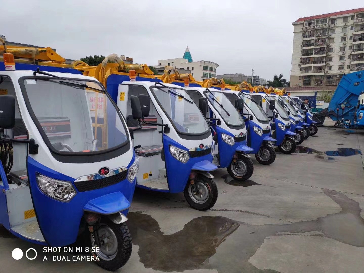 宇锋环卫车上饶市城管局交付现场